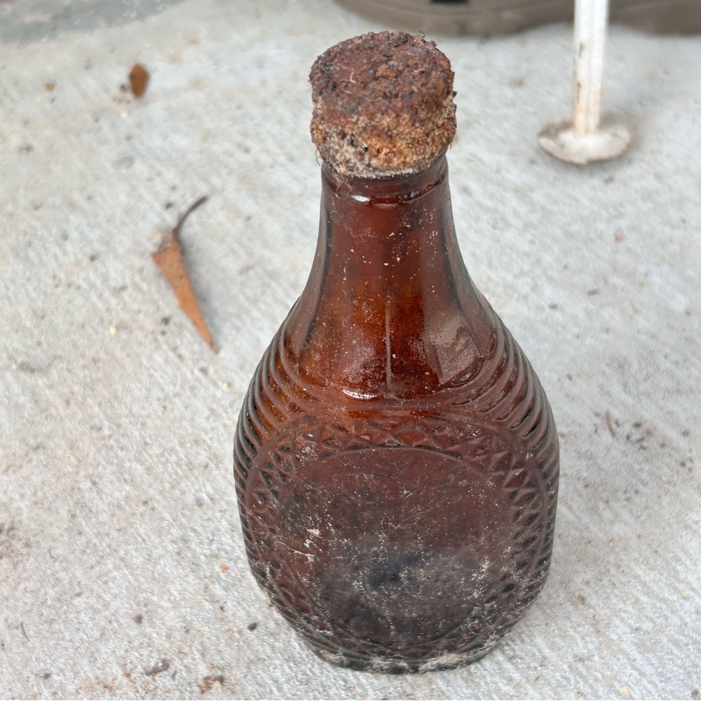 Log Cabin Syrup Bottle